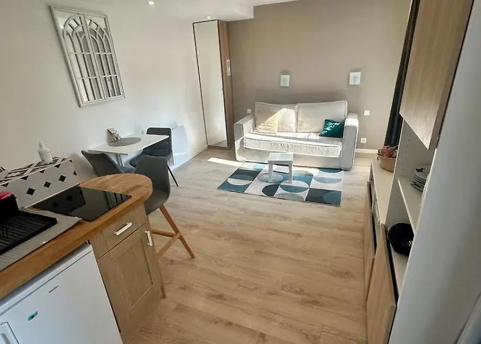 Hyper Centre! Magnifique Neuf A Proximite Directe De La Gare Et Place Morny Deauville