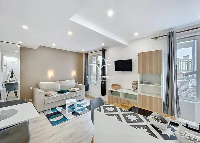 Hyper Centre! Magnifique Neuf A Proximite Directe De La Gare Et Place Morny Apartament *